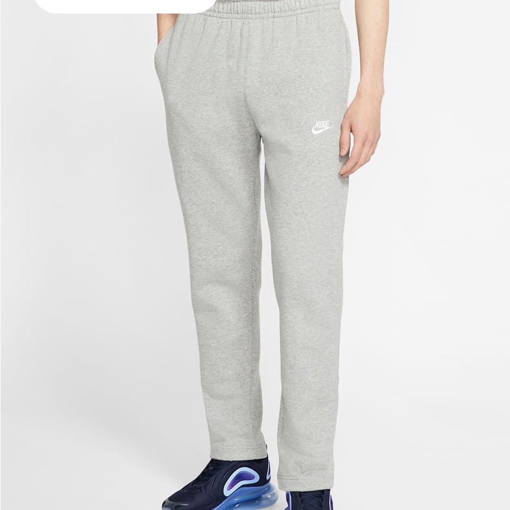 size small Nike Sportswear Club Fleece - gently used condition 
Men's Pants